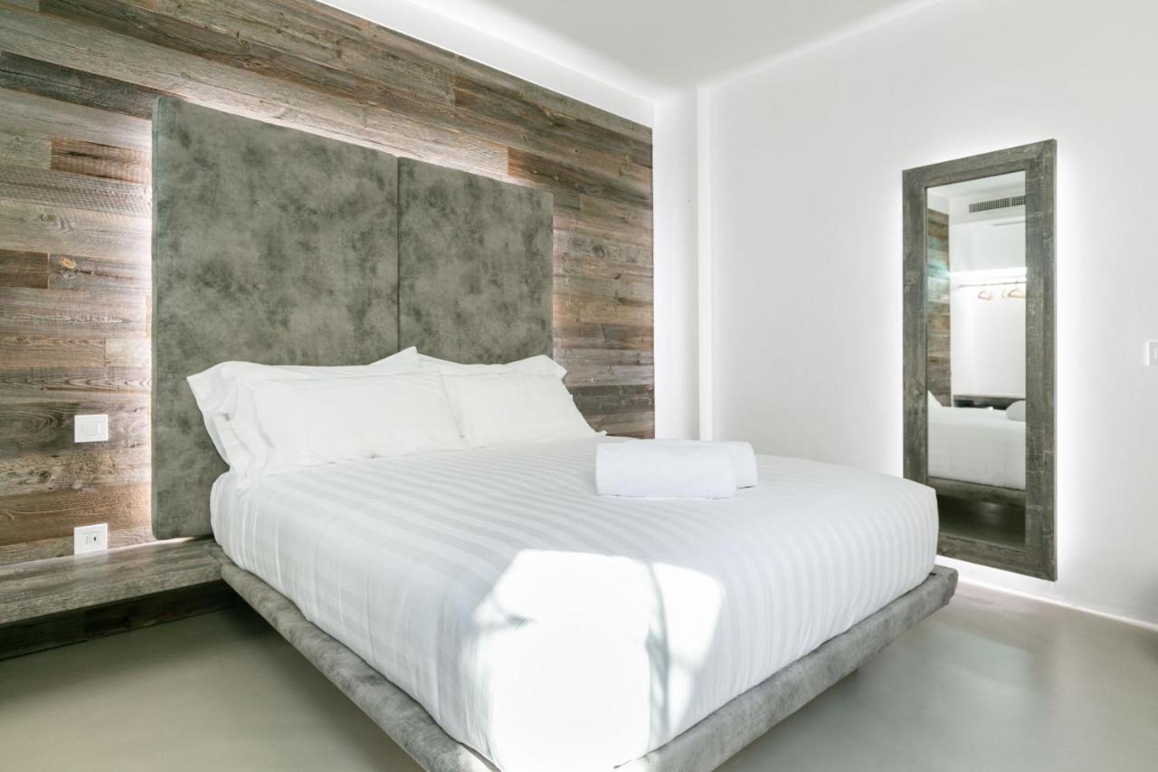 Domus Cavour Rooms&Suites Тірано Екстер'єр фото