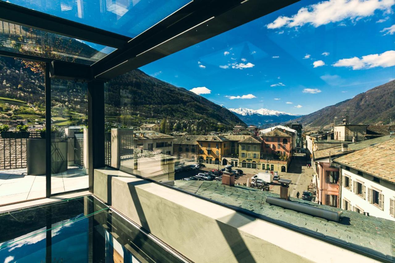 Domus Cavour Rooms&Suites Тірано Екстер'єр фото