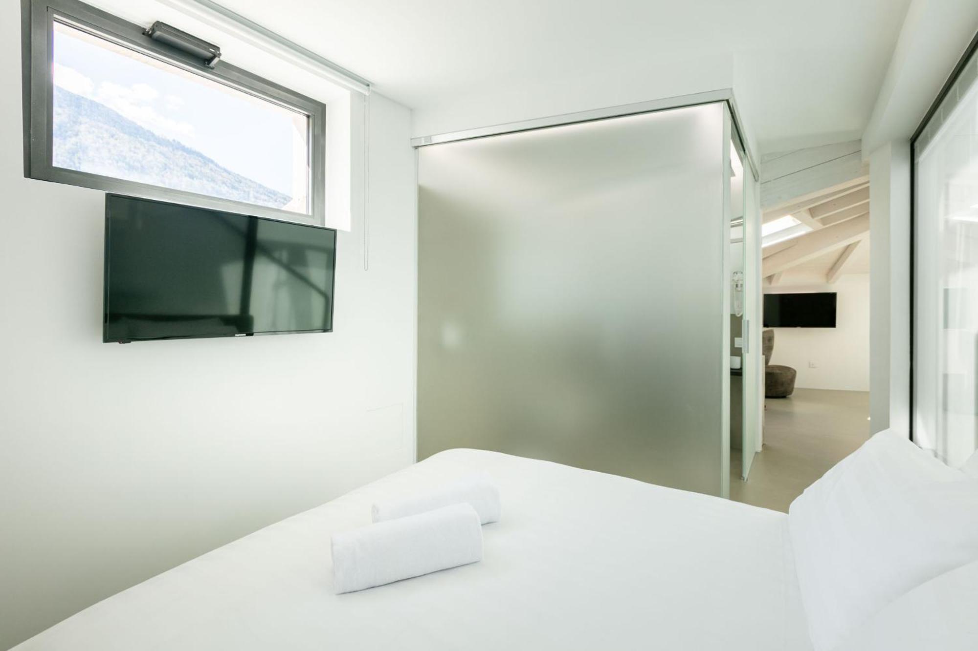 Domus Cavour Rooms&Suites Тірано Номер фото