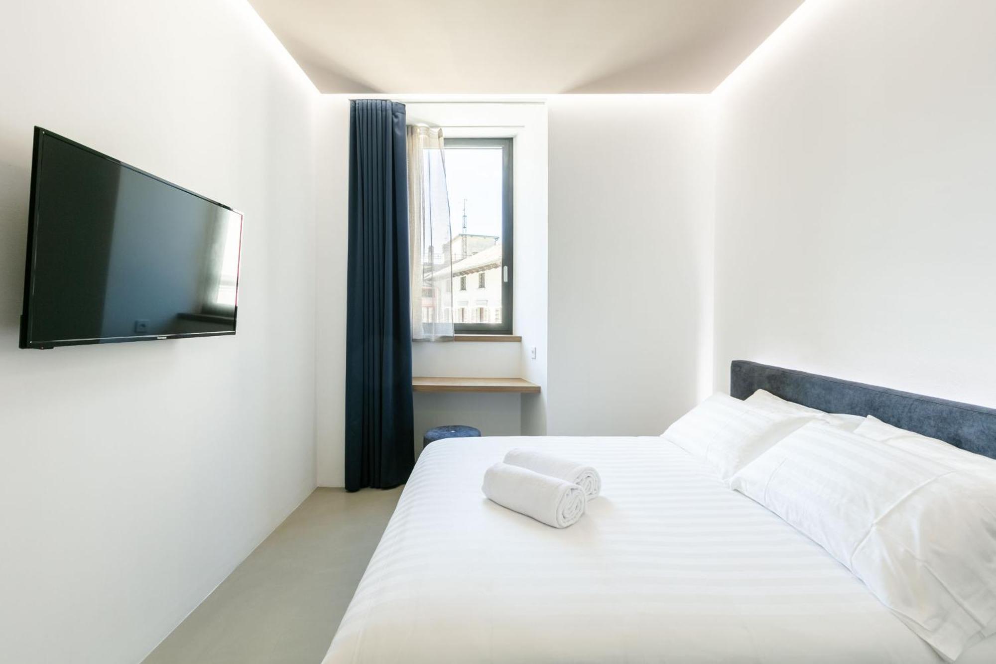 Domus Cavour Rooms&Suites Тірано Номер фото