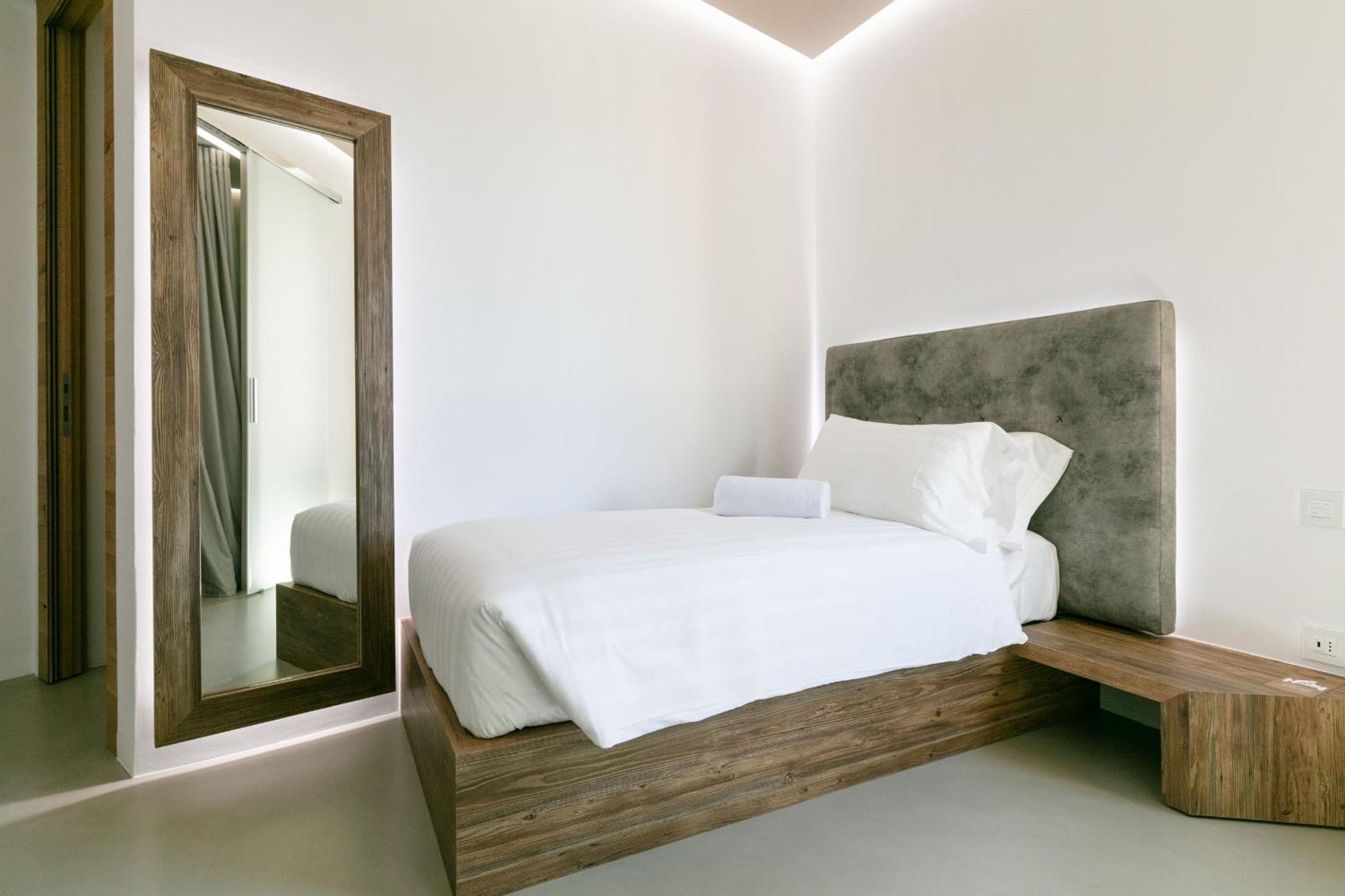 Domus Cavour Rooms&Suites Тірано Номер фото